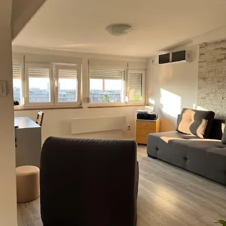 Gloria 4 New Apartment