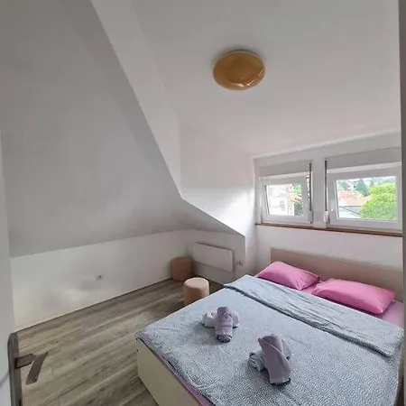 Gloria 4 New דירה בלגרד