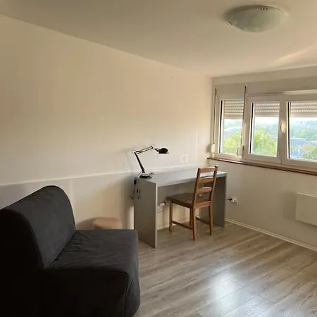 Gloria 4 New Apartment Belgrad