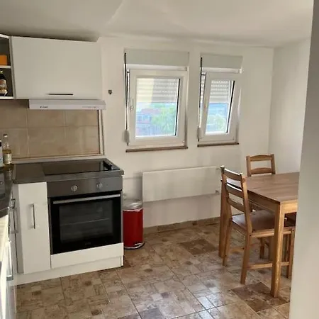 Gloria 4 New דירה